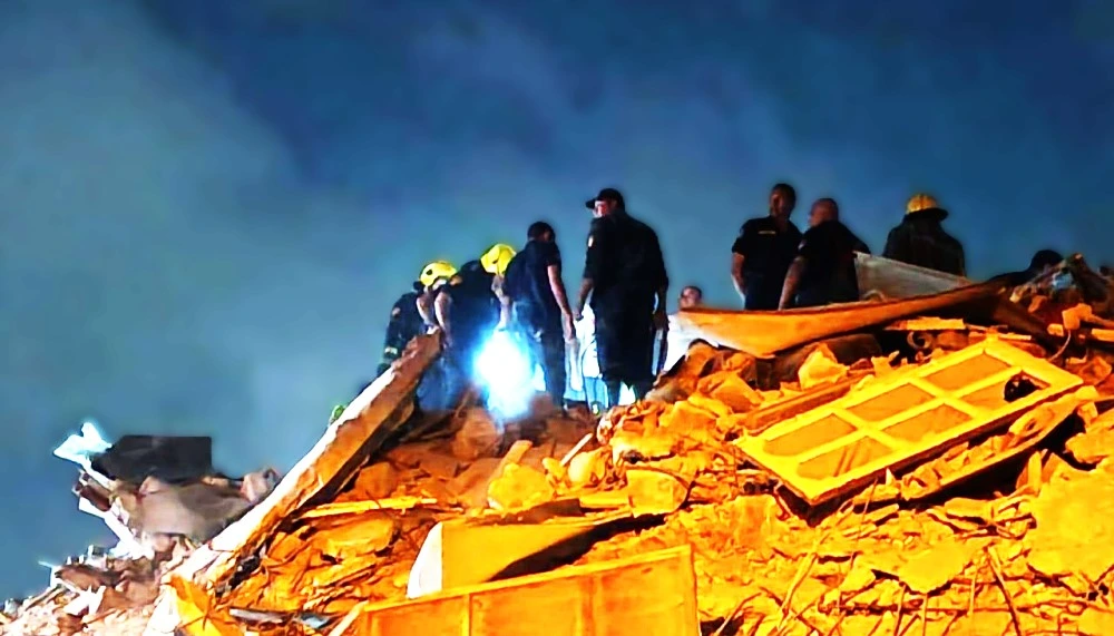 Egypt The collapse of the building Nour Sharif
